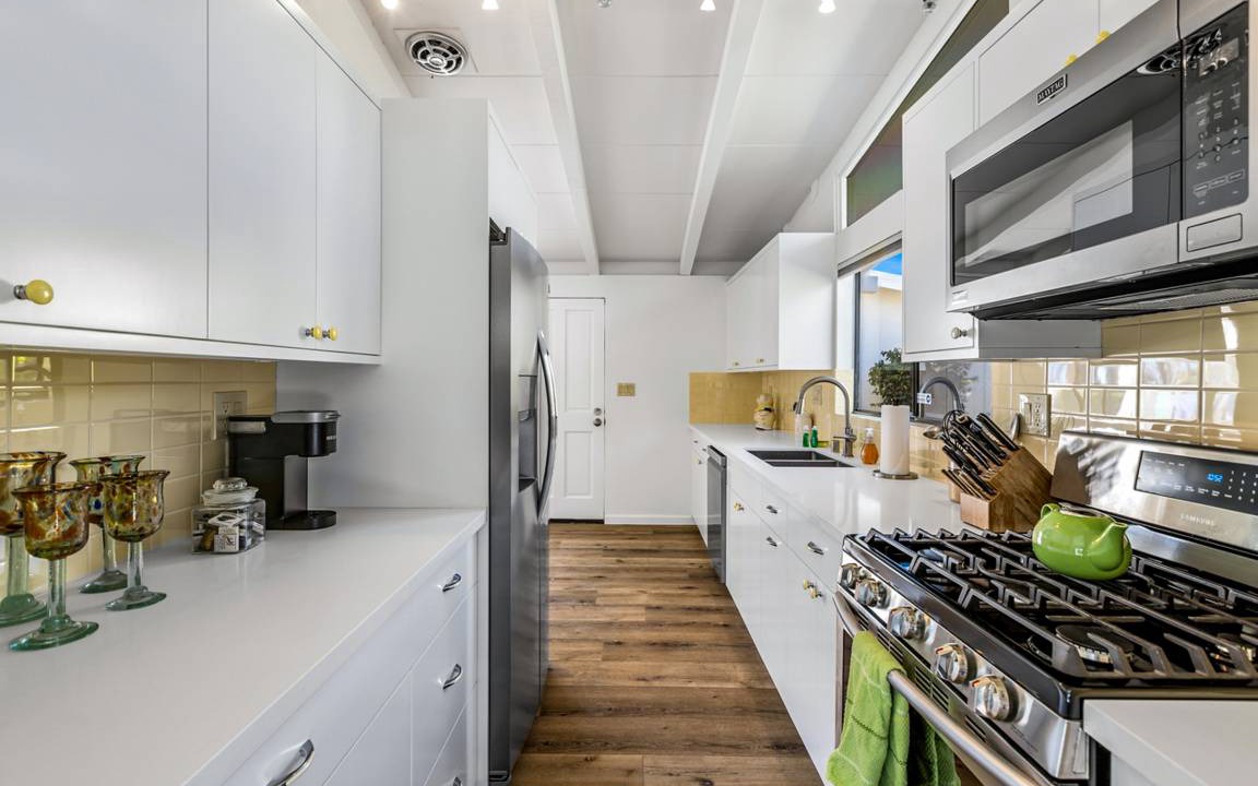 Photo of Kitchen in Magnesia Falls Cove