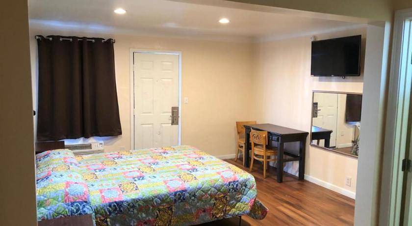 Photo of Bedroom in Norwalk