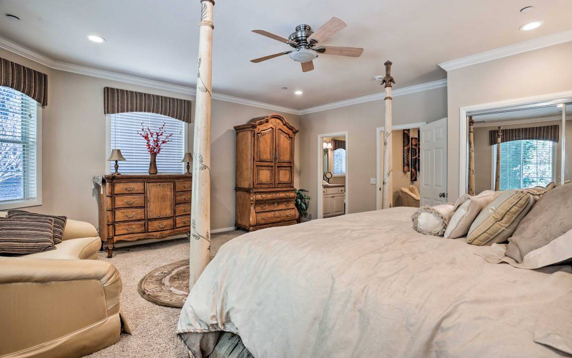 Photo of Bedroom in Blue Jay