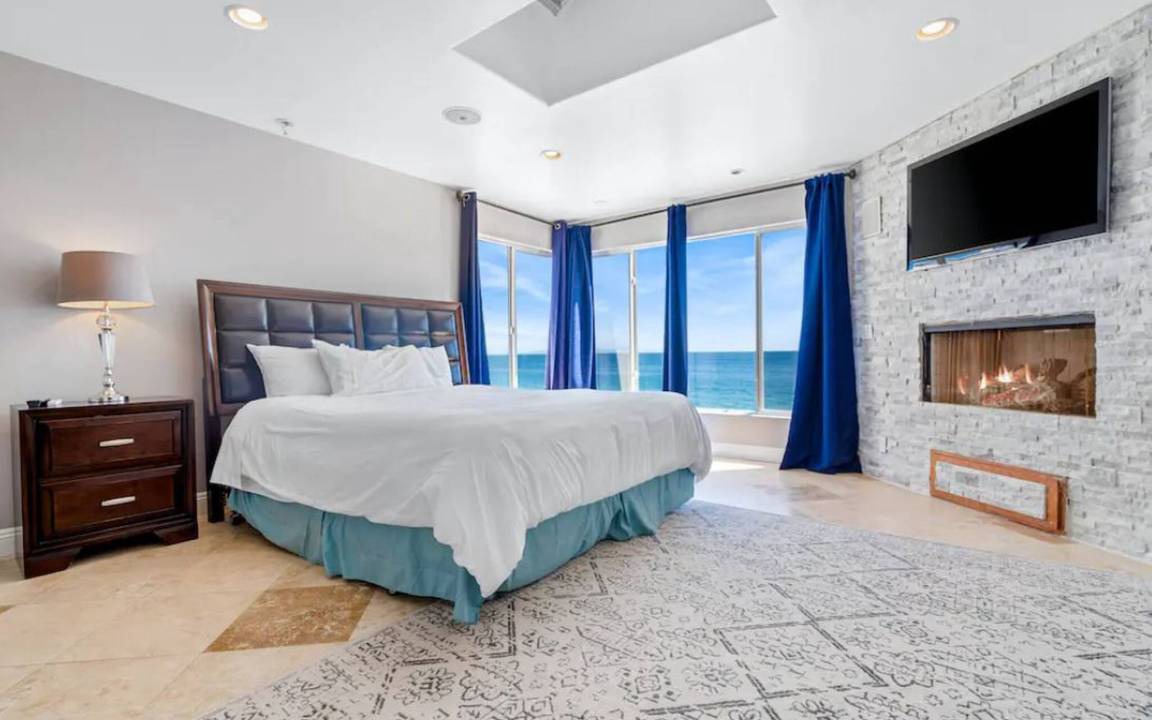 Photo of Bedroom in Eastern Malibu