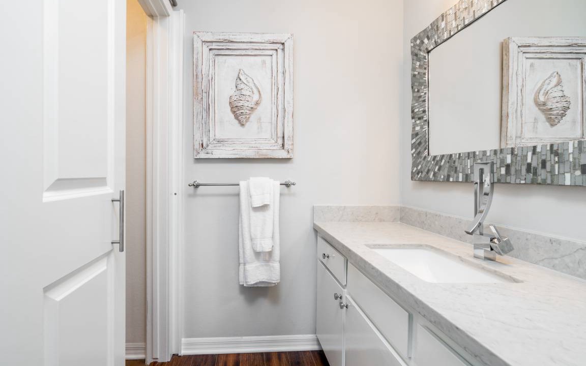 Photo of Bathroom in Balboa Peninsula