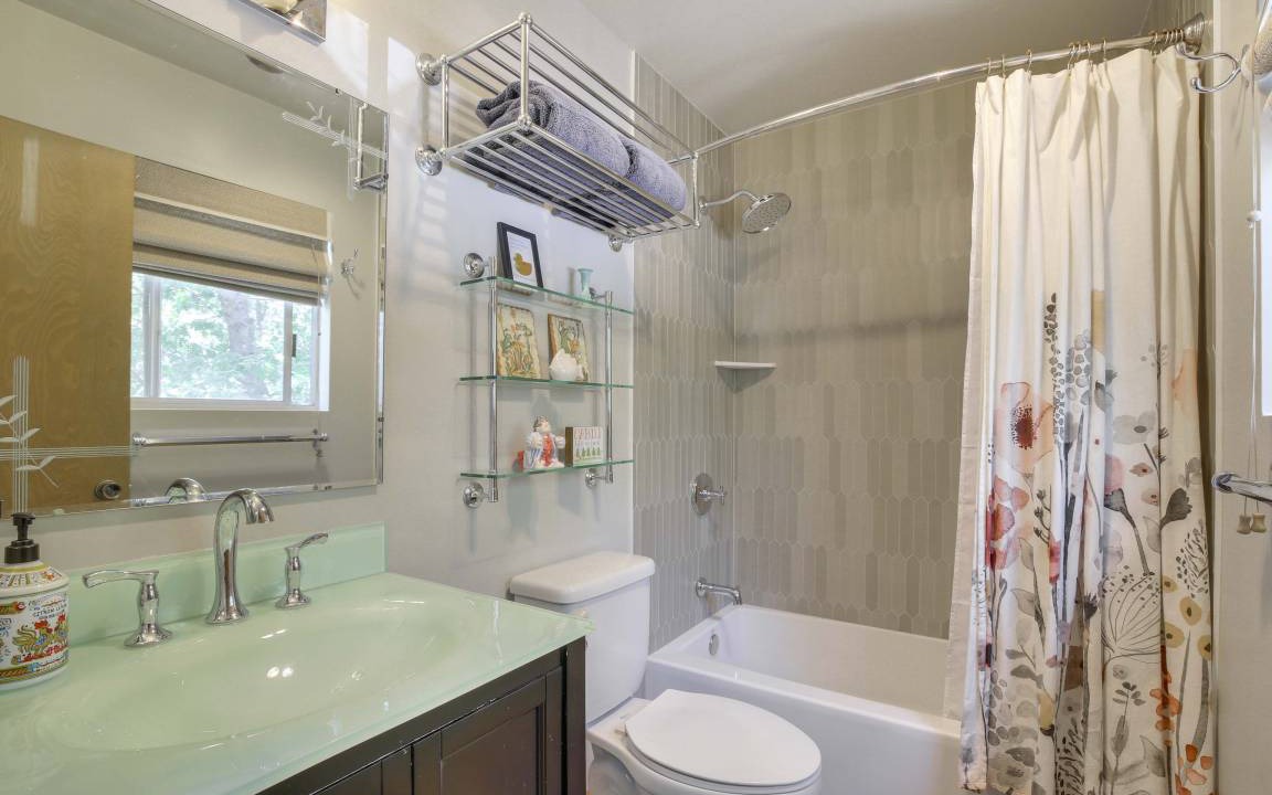 Photo of Bathroom in Lake Arrowhead
