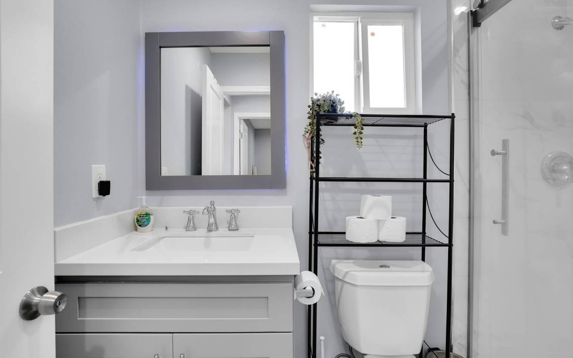 Photo of Bathroom in Southeast Anaheim