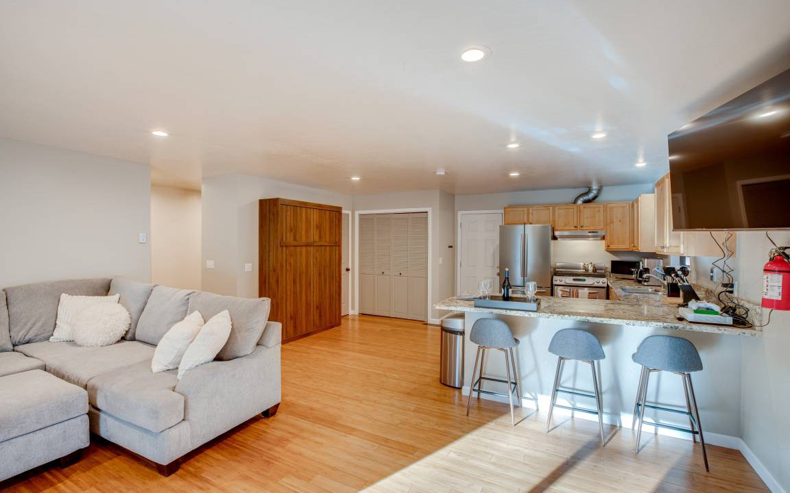 Photo of Livingroom in Christmas Valley
