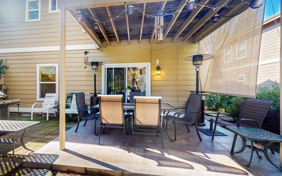 Photo of Patio Balcony in Bass Lake
