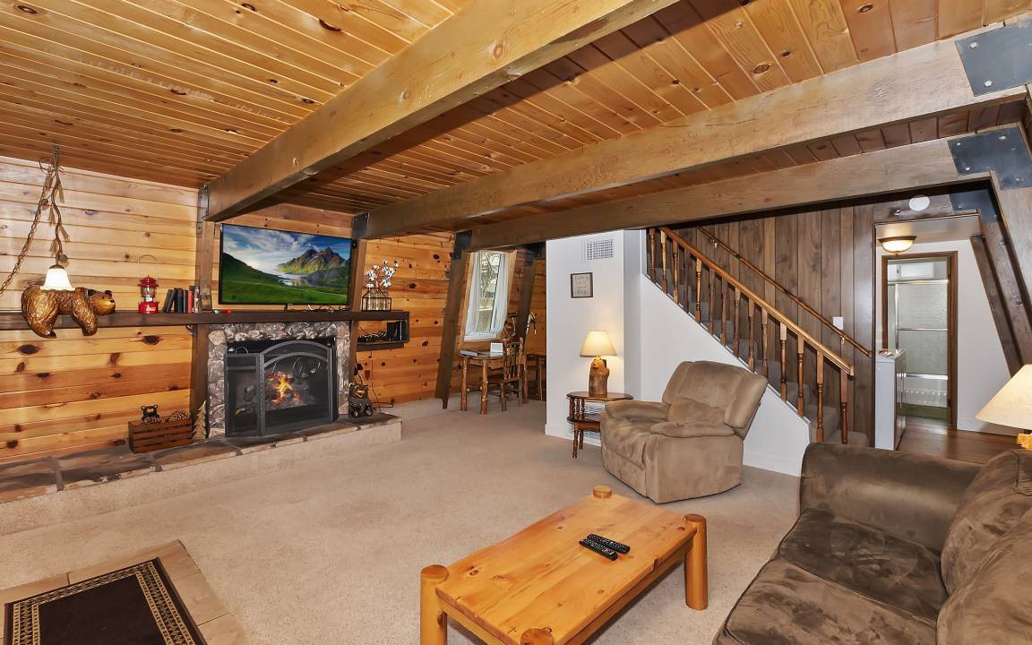 Photo of Livingroom in Big Bear Lake