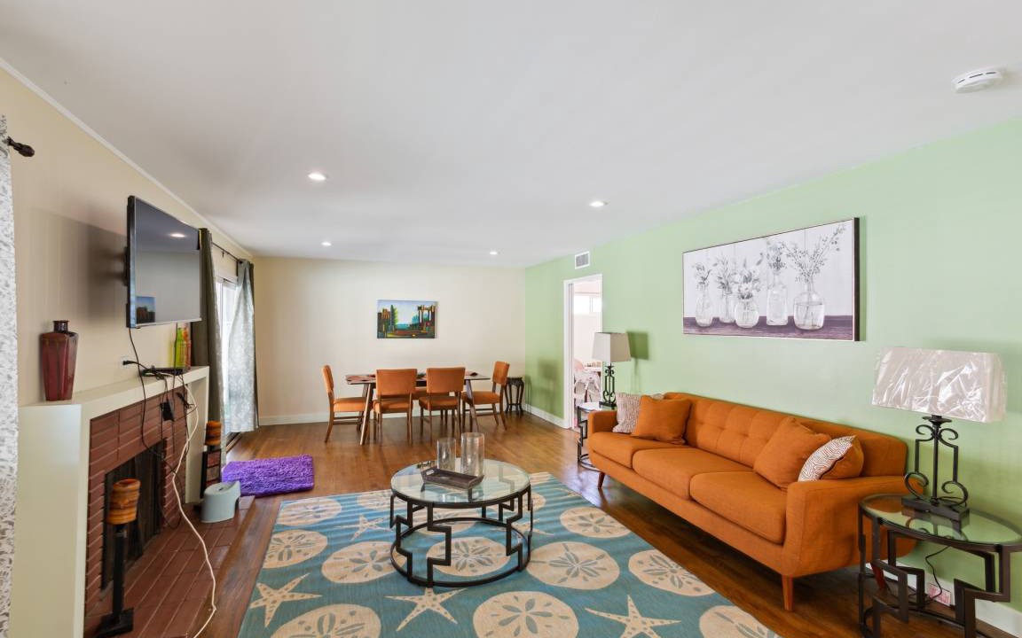 Photo of Livingroom in Azusa