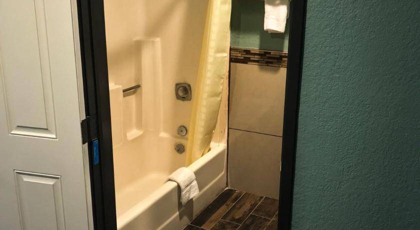 Photo of Bathroom in Eagle Rock