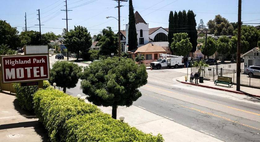 Photo of Others in Eagle Rock