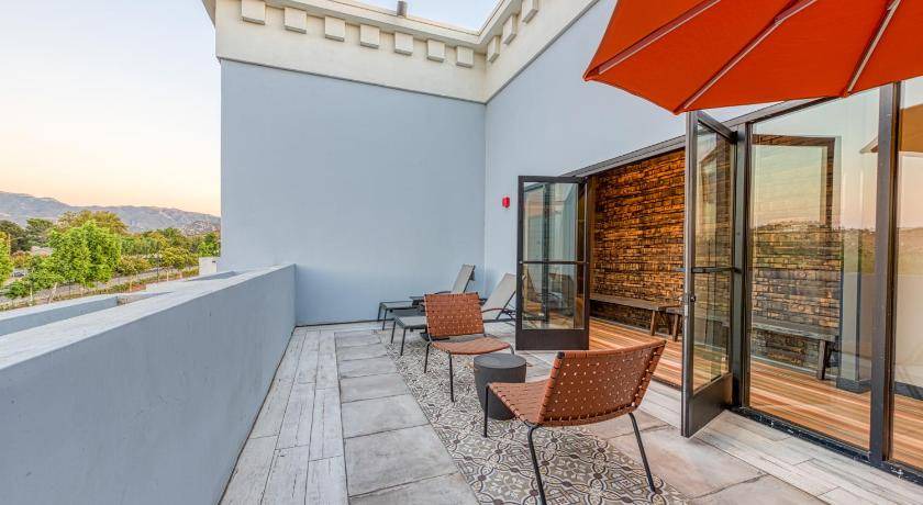 Photo of Patio Balcony in Newhall
