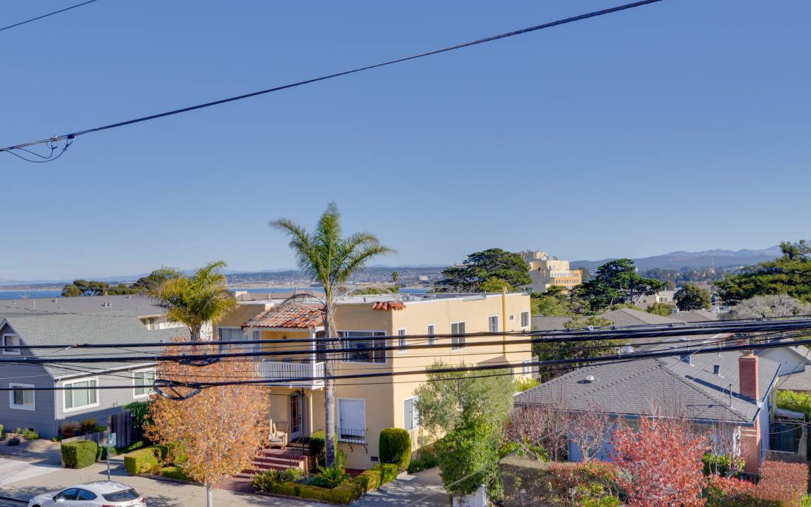 Photo of Others in Downtown Monterey