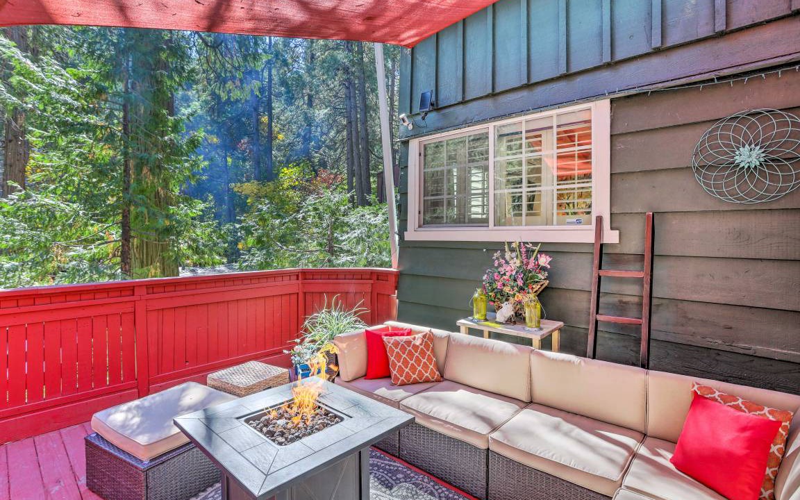 Photo of Patio Balcony in Crestline