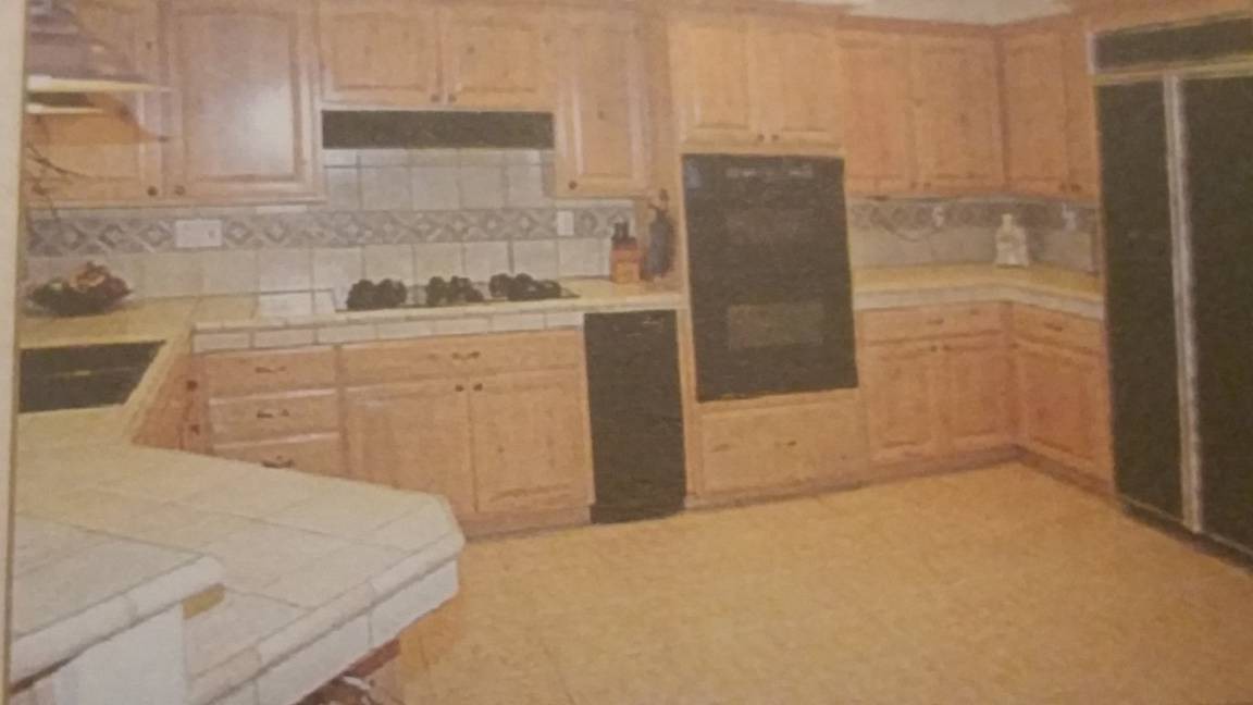 Photo of Kitchen in Canyon Lake