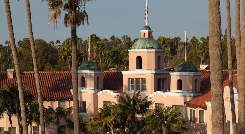 Photo of Buildings in Beverly Hills