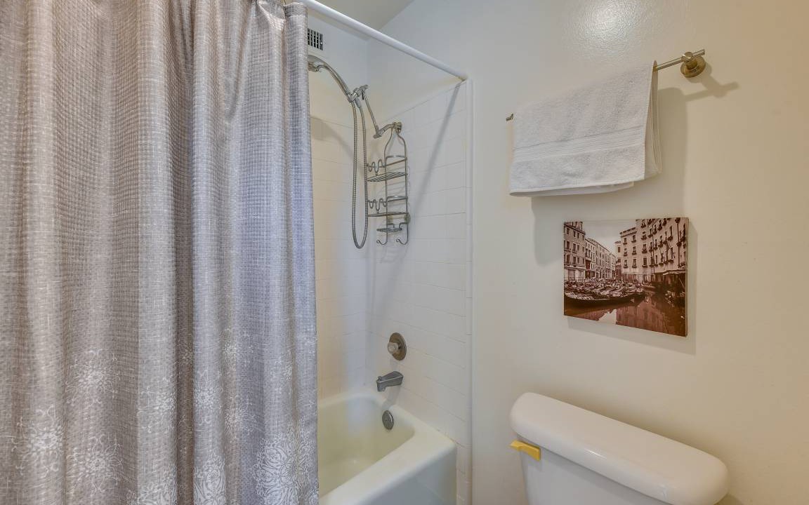 Photo of Bathroom in Sunrise Vista Chino
