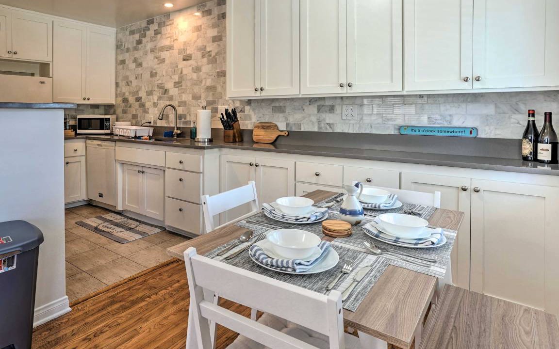 Photo of Kitchen in Laguna Beach