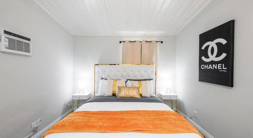 Photo of Bedroom in Fullerton