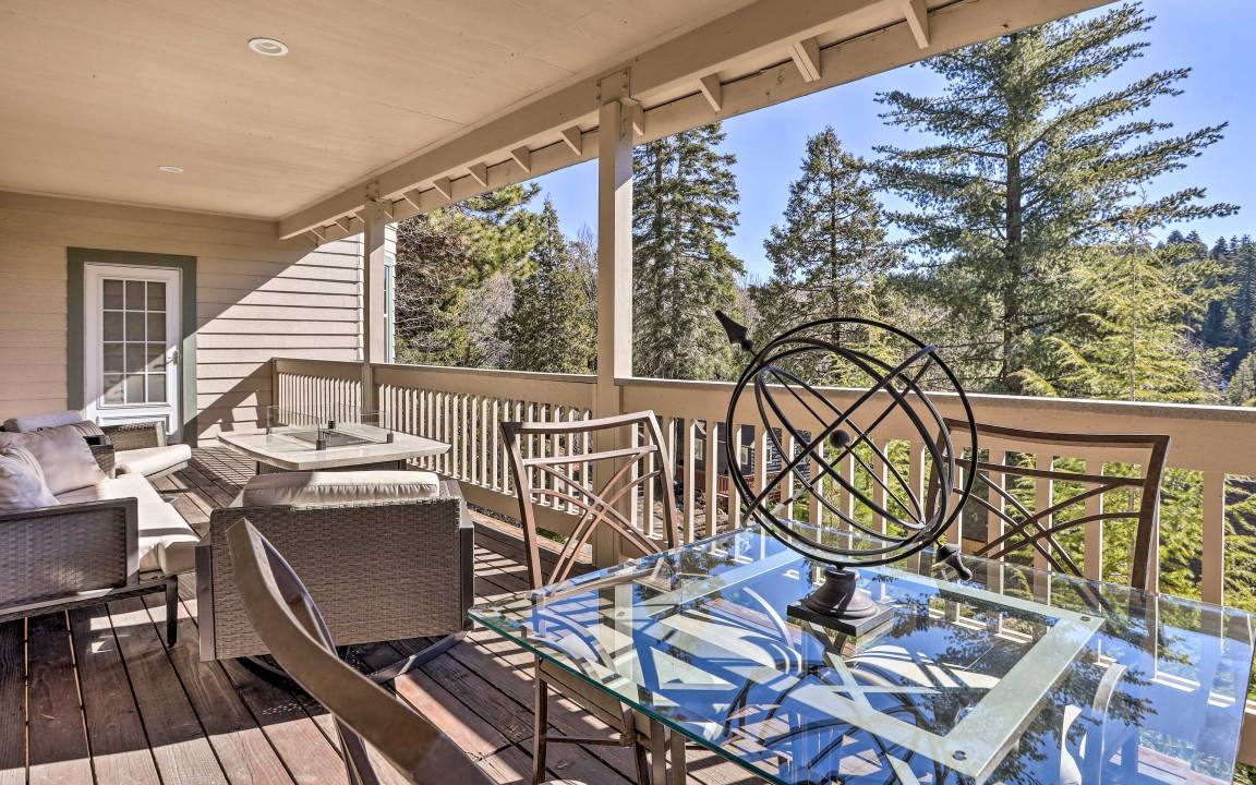 Photo of Patio Balcony in Blue Jay