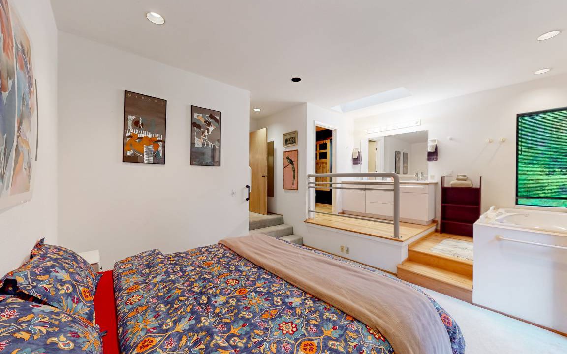 Photo of Bedroom in Crescent City
