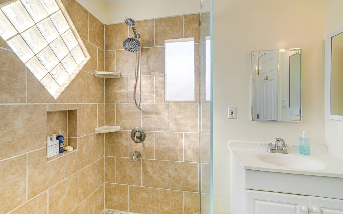 Photo of Bathroom in West Mesa