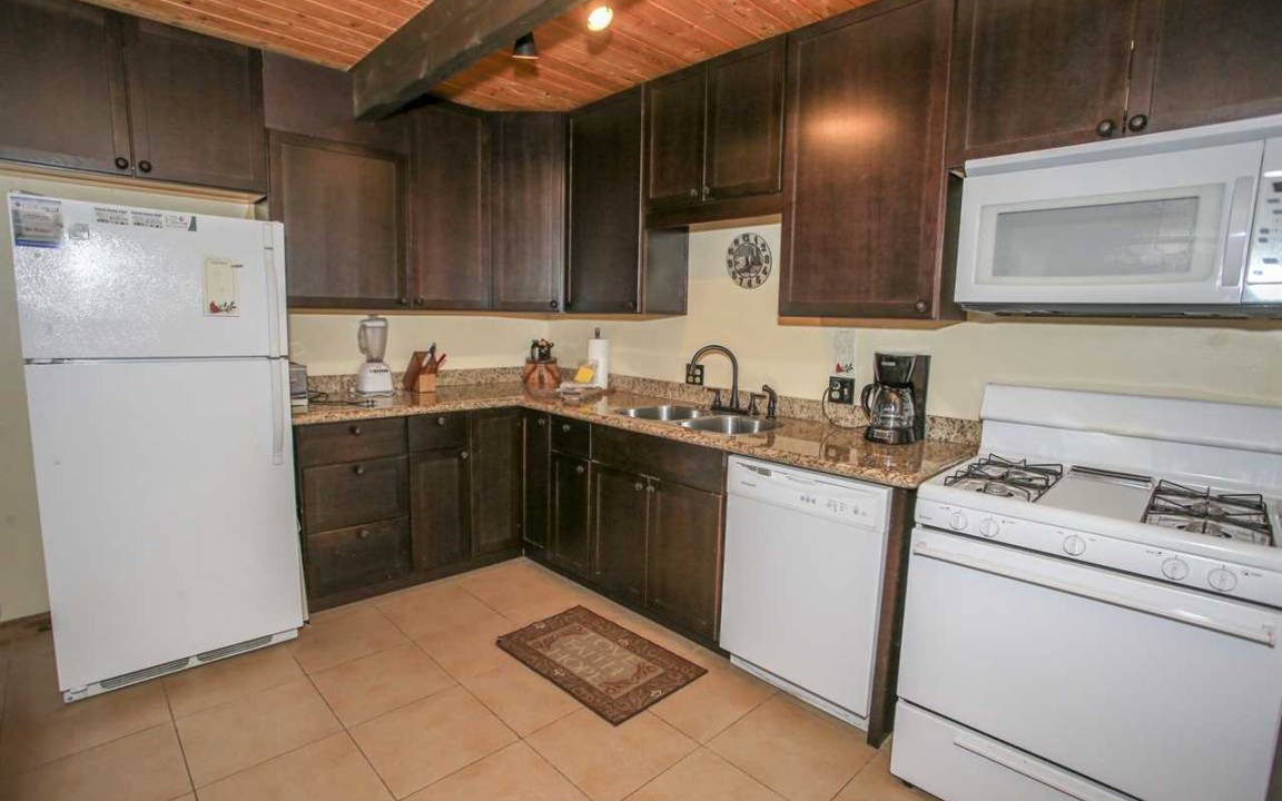 Photo of Kitchen in Big Bear
