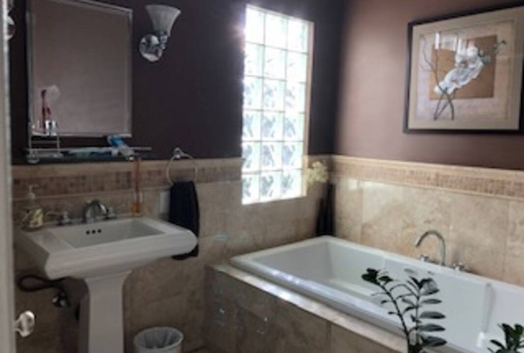 Photo of Bathroom in Magnolia Park