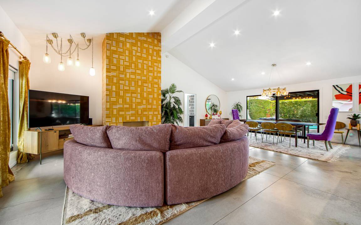 Photo of Livingroom in Sonora Sunrise