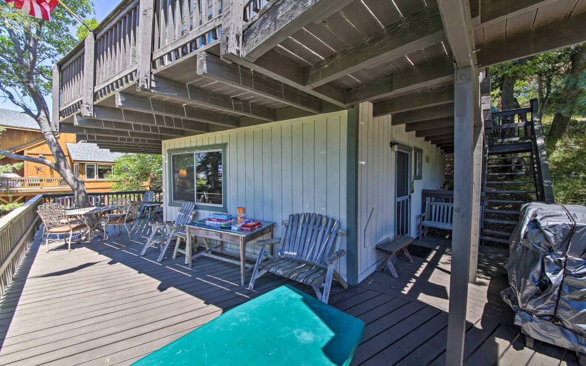 Photo of Patio Balcony in Lake Arrowhead