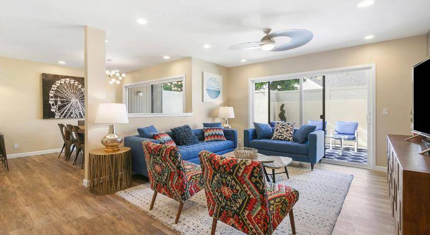 Photo of Livingroom in Hermosa Village