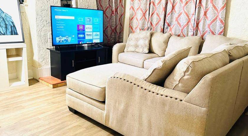 Photo of Livingroom in Raisin
