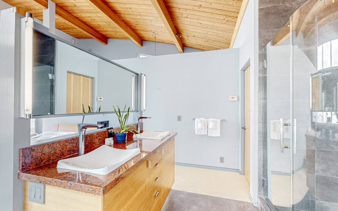 Photo of Bathroom in Gualala