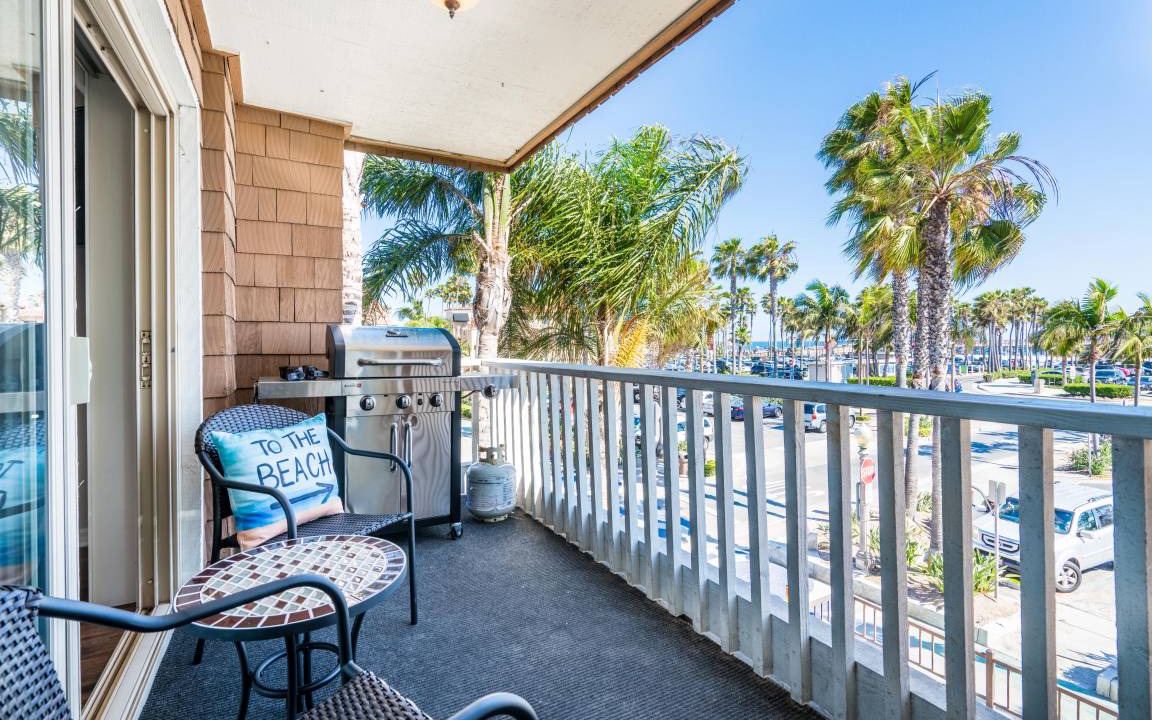 Photo of Patio Balcony in Balboa Peninsula