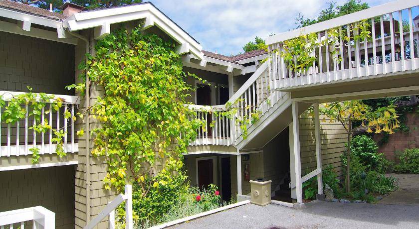 Photo of Patio Balcony in Golden Rectangle
