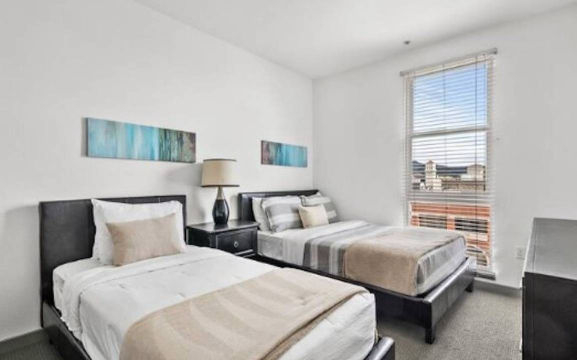Photo of Bedroom in Downtown