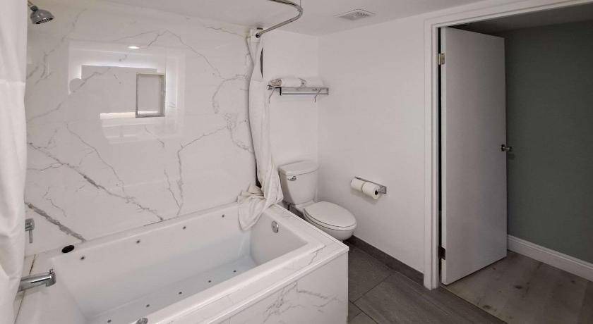 Photo of Bathroom in El Cajon