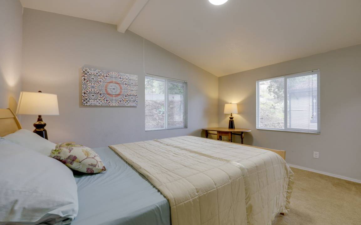 Photo of Bedroom in Oak View