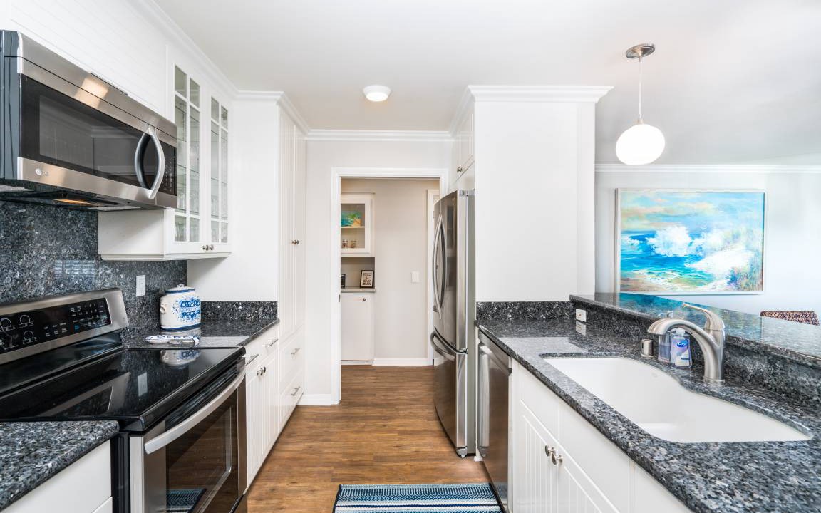 Photo of Kitchen in Balboa Peninsula