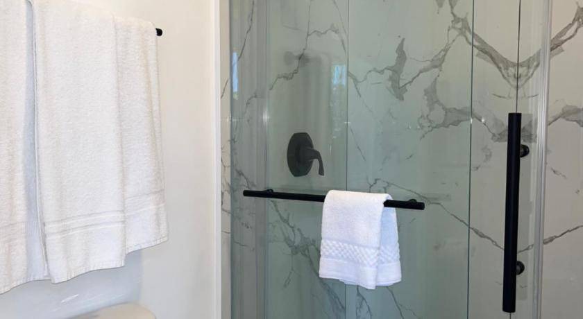 Photo of Bathroom in Anaheim Resort