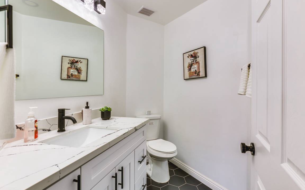 Photo of Bathroom in North Ridge