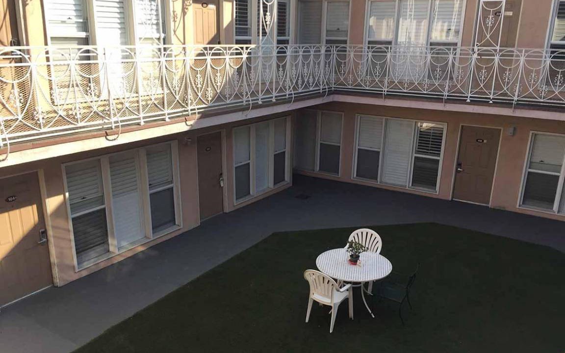 Photo of Patio Balcony in Fairfax District