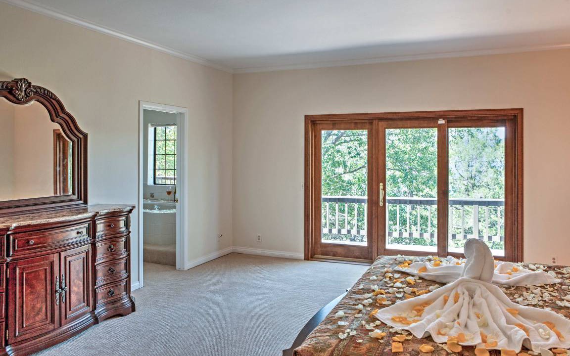 Photo of Bedroom in Lake Arrowhead