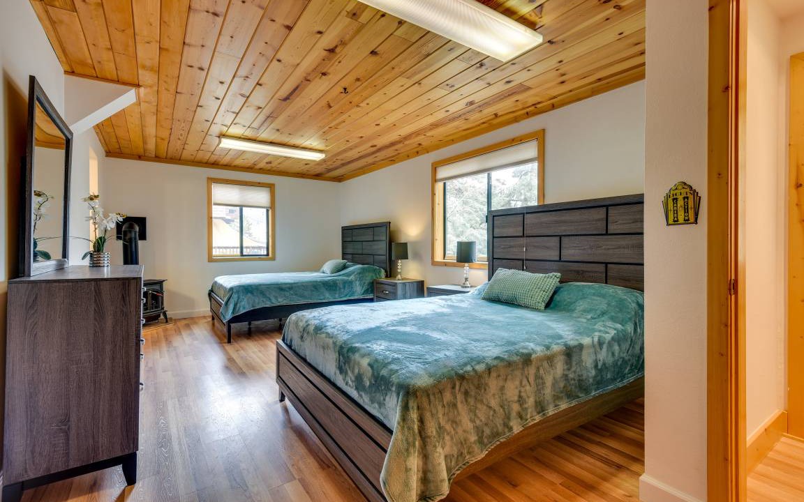 Photo of Bedroom in Pine Mountain Club