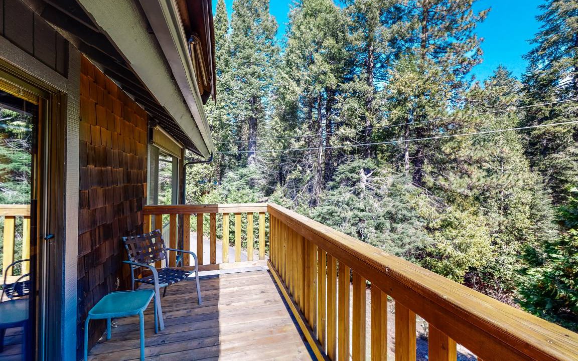 Photo of Patio Balcony in Fish Camp