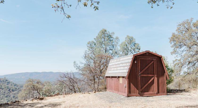 Photo of Others in Mariposa