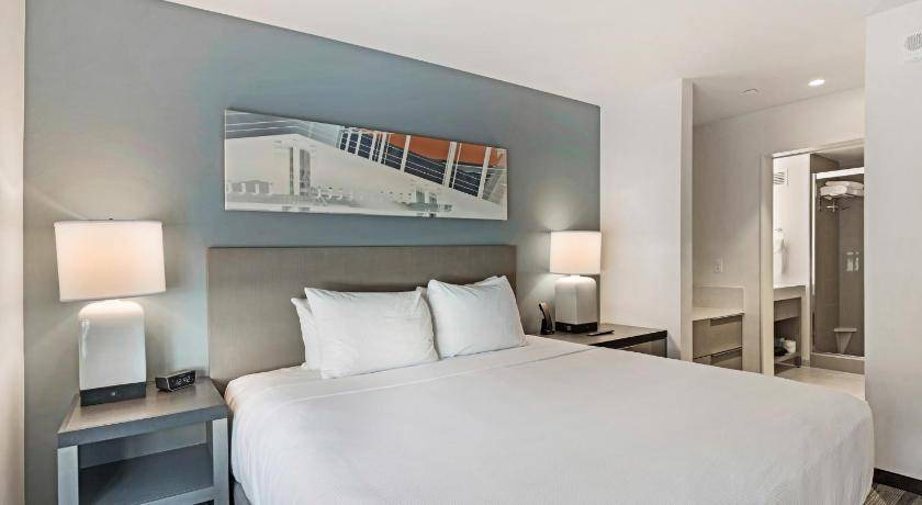 Photo of Bedroom in Los Angeles