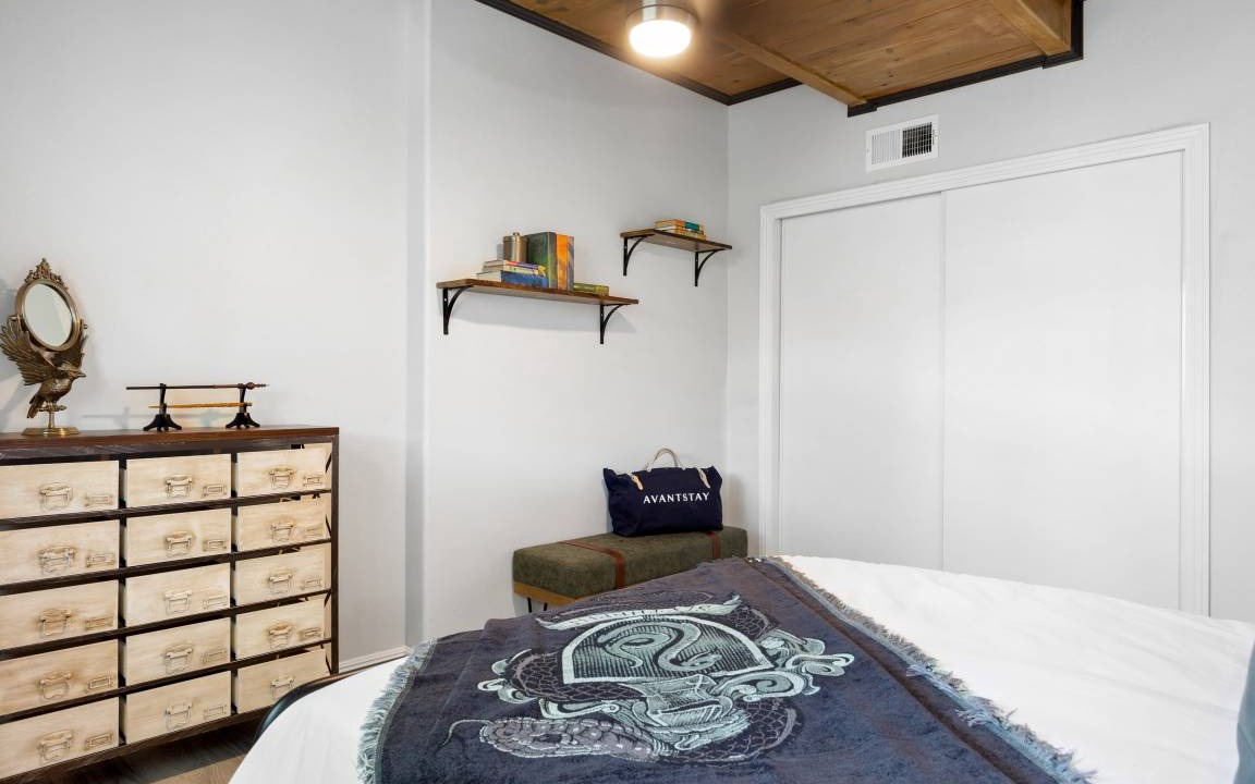 Photo of Bedroom in Crestline