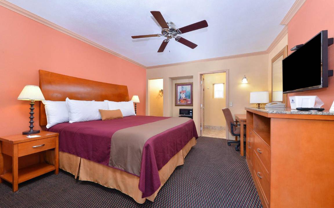 Photo of Bedroom in Porterville
