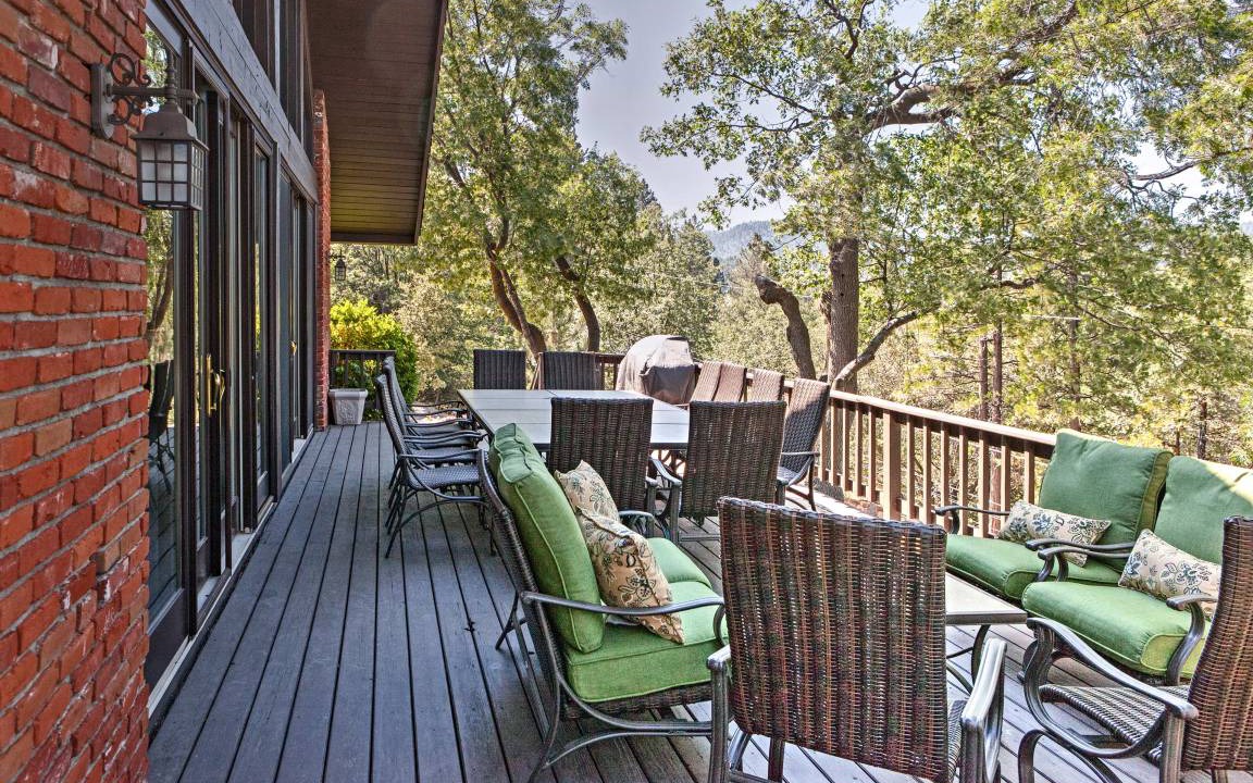 Photo of Patio Balcony in Lake Arrowhead
