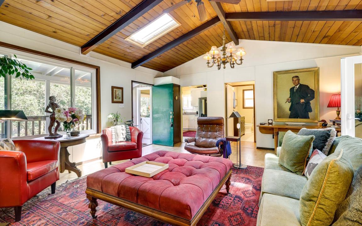 Photo of Livingroom in Glen Ellen