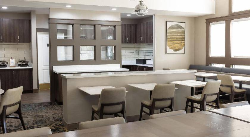 Photo of Kitchen in Corona